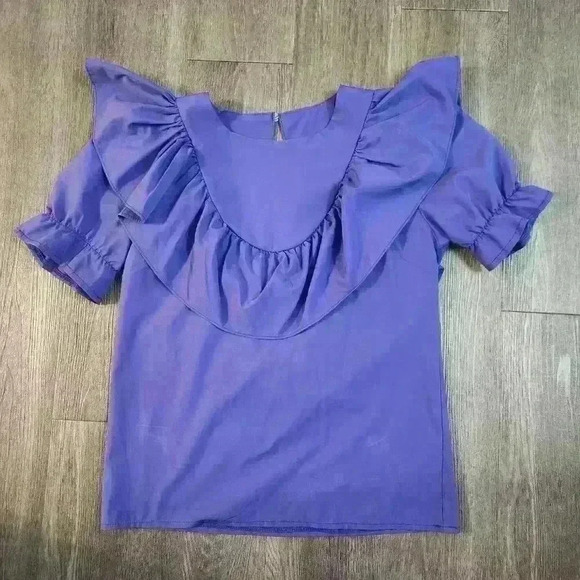 Vintage 80s purple short-sleeved top with puffy sleeves and  big ruffled collar - Picture 6 of 10